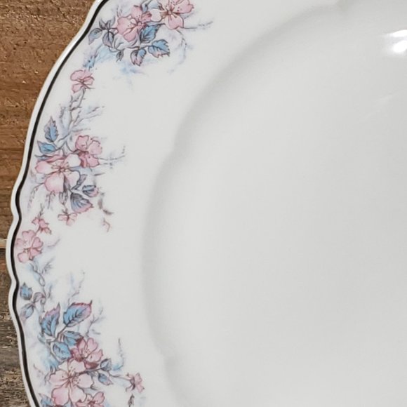 Valence by Porcelaine de Limoges France Dinner Plate - 1960's - Picture 2 of 5